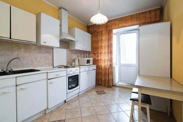 
   Продам 2-комнатную, 71.2 м², Нарымская ул, 20

. Фото 11.