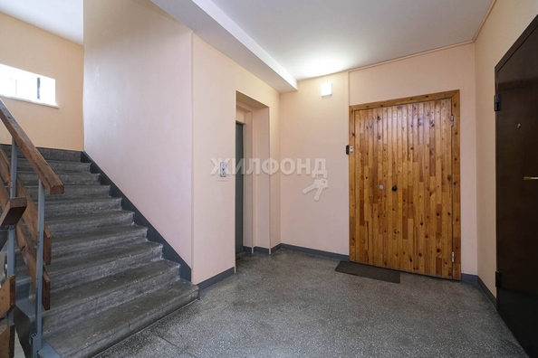 
   Продам 2-комнатную, 71.2 м², Нарымская ул, 20

. Фото 19.