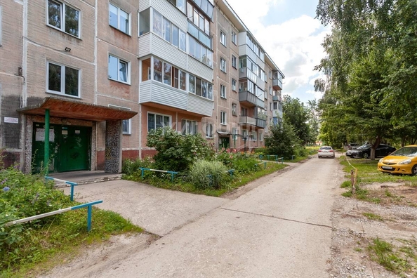 
   Продам 2-комнатную, 43.7 м², Микрорайон ул, 17

. Фото 9.