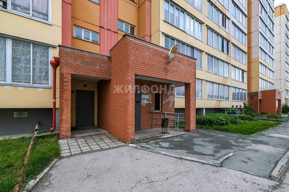 
   Продам 1-комнатную, 26 м², Петухова ул, 101

. Фото 22.