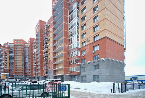 
   Продам 2-комнатную, 65.55 м², Есенина ул, 67

. Фото 2.