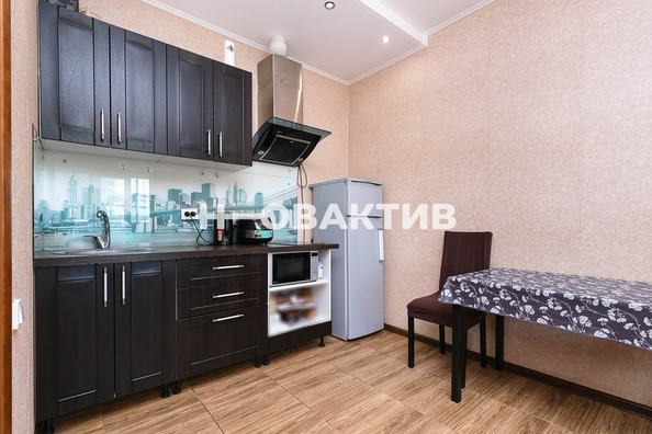 
   Продам 1-комнатную, 36 м², Ясный Берег ул, 6

. Фото 1.