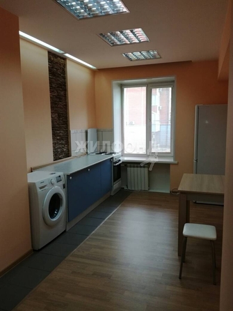 
   Продам 3-комнатную, 75.9 м², Крылова ул, 2

. Фото 5.