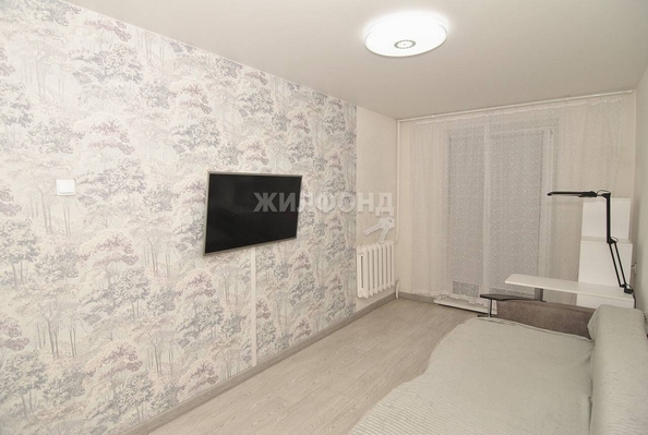 
   Продам 3-комнатную, 60.1 м², Петухова ул, 120

. Фото 9.