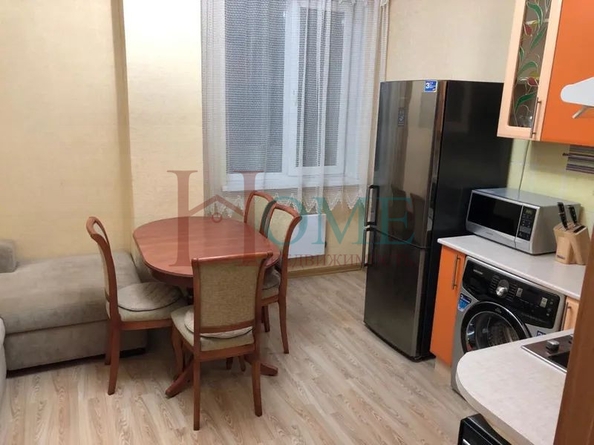 
  Сдам посуточно в аренду 1-комнатную квартиру, 40 м², Новосибирск

. Фото 3.