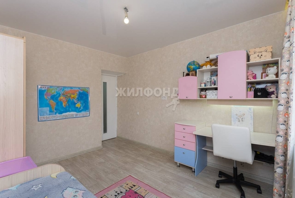 
   Продам 3-комнатную, 61.6 м², Петухова ул, 68

. Фото 9.