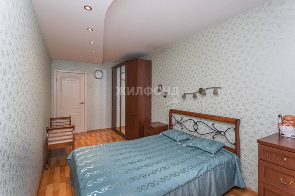 
   Продам 3-комнатную, 59 м², Новогодняя ул, 16

. Фото 11.