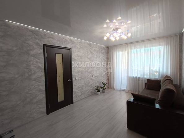 
   Продам 3-комнатную, 56 м², Связистов ул, 125

. Фото 10.