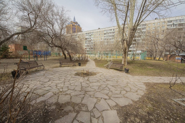 
   Продам 3-комнатную, 57.4 м², Крылова ул, 89

. Фото 25.