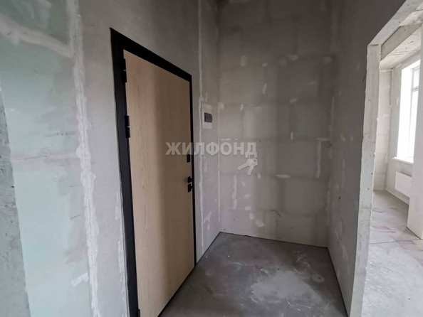 
   Продам студию, 29 м², Лескова ул, 33

. Фото 1.