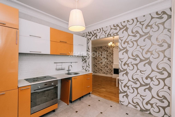 
   Продам 5-комнатную, 104.5 м², Краснообск, 3

. Фото 10.