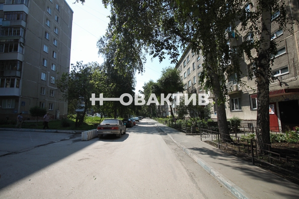 
   Продам 1-комнатную, 28.9 м², Полтавская ул, 37

. Фото 13.