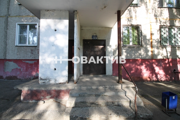 
   Продам 3-комнатную, 59.9 м², Петухова ул, 146

. Фото 20.