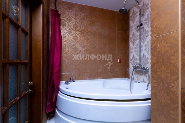 
   Продам 3-комнатную, 109.4 м², Дуси Ковальчук ул, 252

. Фото 18.