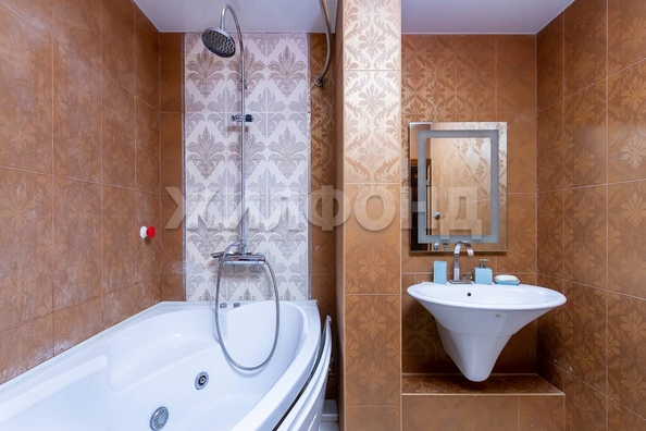 
   Продам 3-комнатную, 109.4 м², Дуси Ковальчук ул, 252

. Фото 18.