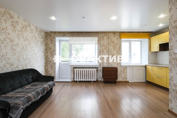 
   Продам 3-комнатную, 57.7 м², Блюхера ул, 37

. Фото 4.