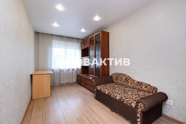 
   Продам 3-комнатную, 57.7 м², Блюхера ул, 37

. Фото 17.