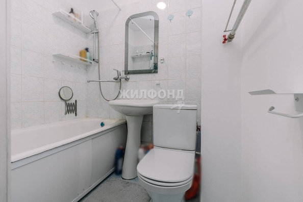 
   Продам 1-комнатную, 35.1 м², Добролюбова ул, 154/1

. Фото 18.