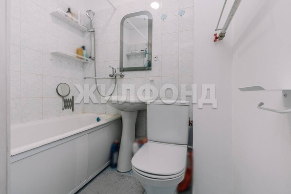 
   Продам 1-комнатную, 35.1 м², Добролюбова ул, 154/1

. Фото 15.