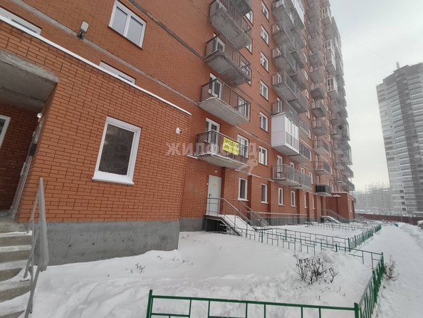 
   Продам 2-комнатную, 50.8 м², Закаменский мкр, 12

. Фото 4.