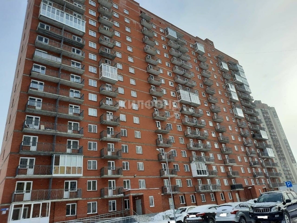 
   Продам 2-комнатную, 50.8 м², Закаменский мкр, 12

. Фото 10.