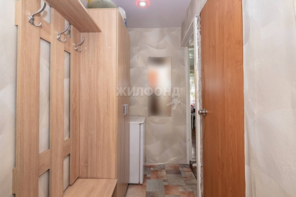 
   Продам 2-комнатную, 37.4 м², Ватутина ул, 33

. Фото 13.