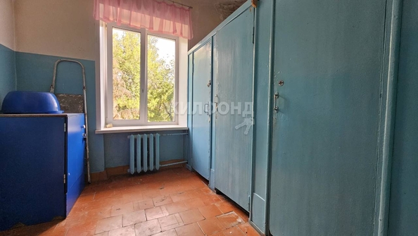 
   Продам секционку, 18.5 м², Богдана Хмельницкого ул, 11

. Фото 9.