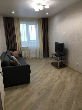 
  Сдам в аренду 1-комнатную квартиру, 38 м², Новосибирск

. Фото 4.