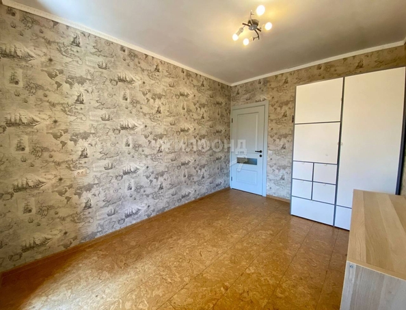 
   Продам 3-комнатную, 65.5 м², Краснообск, 7

. Фото 15.