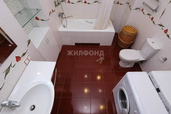 
   Продам 3-комнатную, 96.9 м², Гоголя ул, 42

. Фото 15.