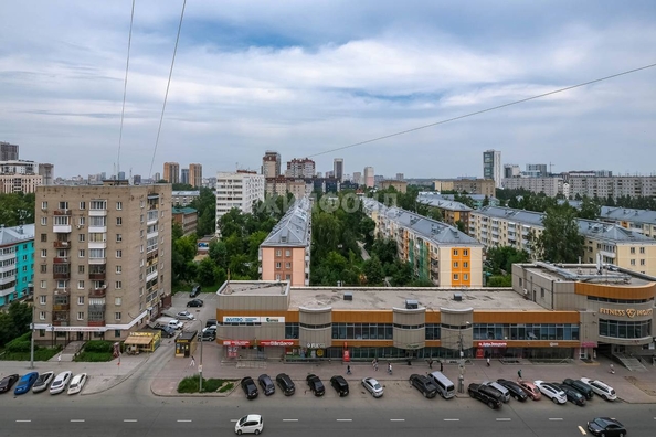 
   Продам 3-комнатную, 96.9 м², Гоголя ул, 42

. Фото 17.