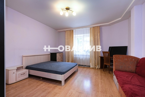 
   Продам таунхаус, 307.1 м², Новосибирск

. Фото 23.