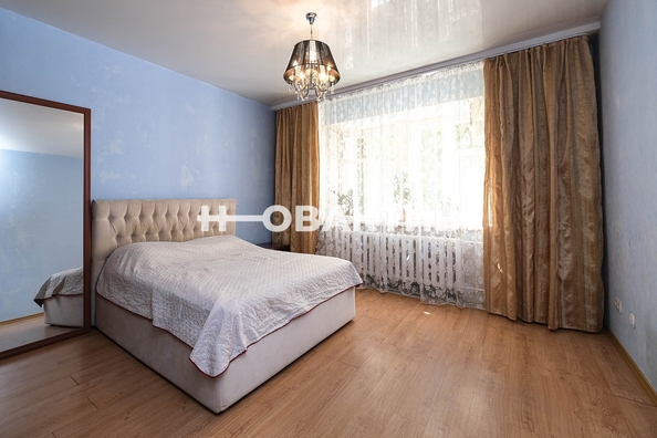 
   Продам таунхаус, 307.1 м², Новосибирск

. Фото 37.