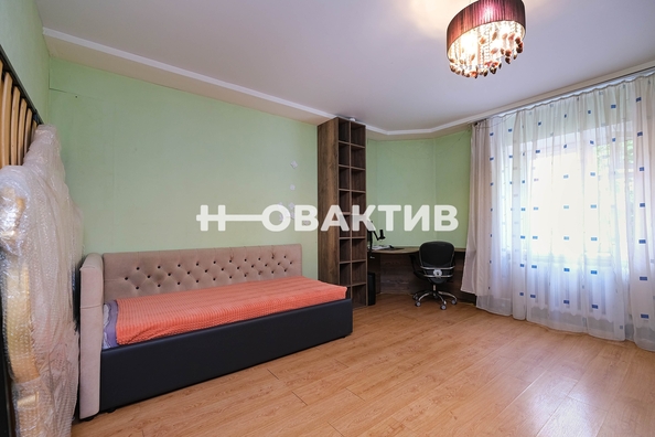 
   Продам таунхаус, 307.1 м², Новосибирск

. Фото 42.