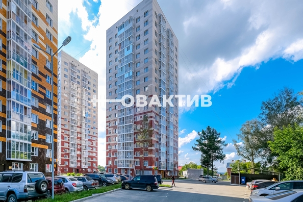 
   Продам 2-комнатную, 55.9 м², Коминтерна ул, 126

. Фото 1.