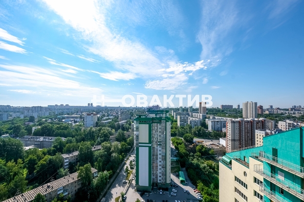 
   Продам 1-комнатную, 37.3 м², Есенина ул, 12/1

. Фото 1.