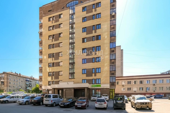 
   Продам 2-комнатную, 69 м², Героев Революции ул, 23/1

. Фото 28.