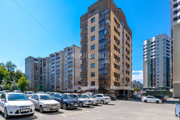 
   Продам 2-комнатную, 60.6 м², Героев Революции ул, 23/1

. Фото 26.