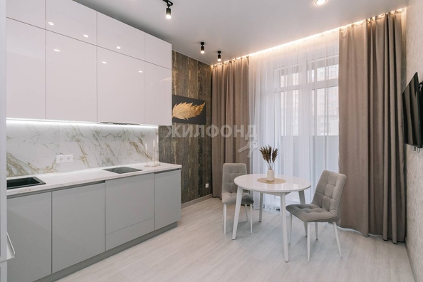 
   Продам 2-комнатную, 41.6 м², Семьи Шамшиных ул, 91

. Фото 1.