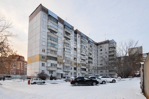 
   Продам 4-комнатную, 76.5 м², Урманова ул, 1/1

. Фото 5.