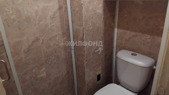 
   Продам секционку, 11.5 м², Каменская ул, 26

. Фото 7.