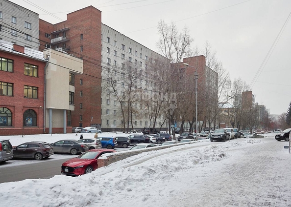 
   Продам секционку, 11.5 м², Каменская ул, 26

. Фото 15.