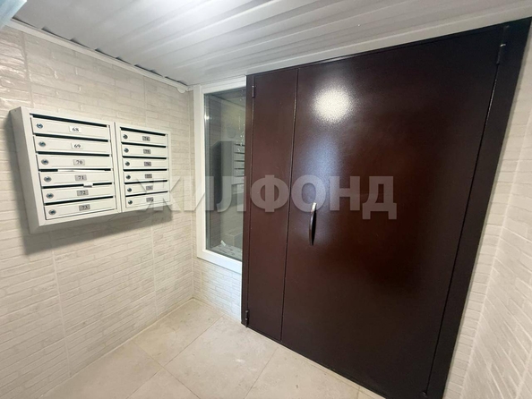 
   Продам 1-комнатную, 43.7 м², , 55

. Фото 1.