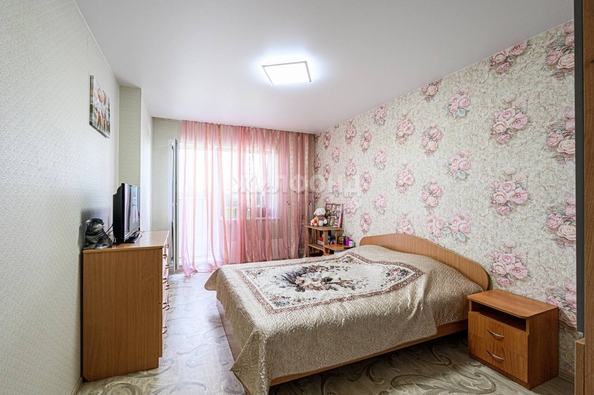 
   Продам 2-комнатную, 40.5 м², Приморская ул, 24

. Фото 7.