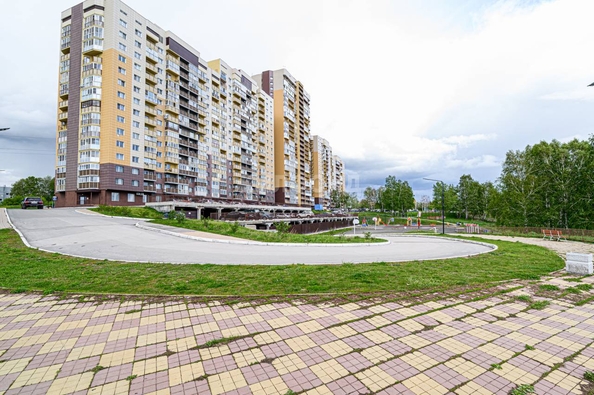 
   Продам 2-комнатную, 40.5 м², Приморская ул, 24

. Фото 32.