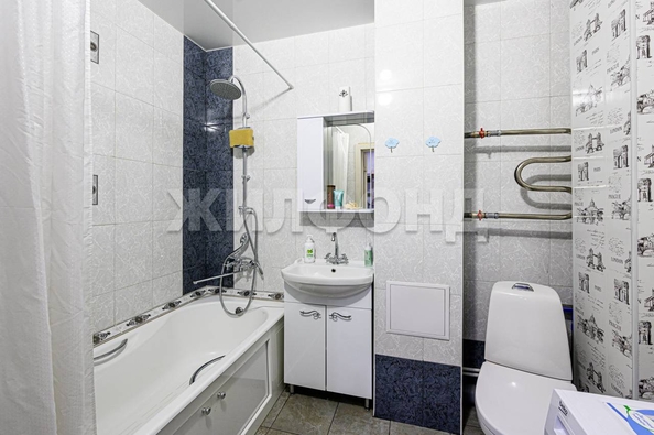 
   Продам 2-комнатную, 40.5 м², Приморская ул, 24

. Фото 12.