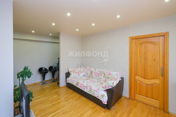 
   Продам 2-комнатную, 42 м², Семьи Шамшиных ул, 37а

. Фото 7.