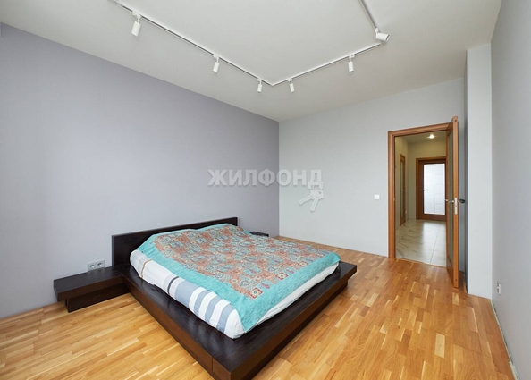 
   Продам 3-комнатную, 81.6 м², Кошурникова ул, 23

. Фото 13.