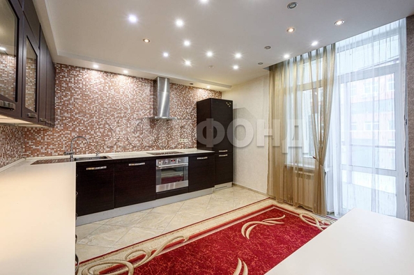 
   Продам 3-комнатную, 117.4 м², Щетинкина ул, 49

. Фото 3.