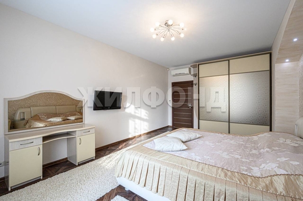 
   Продам 3-комнатную, 117.4 м², Щетинкина ул, 49

. Фото 17.